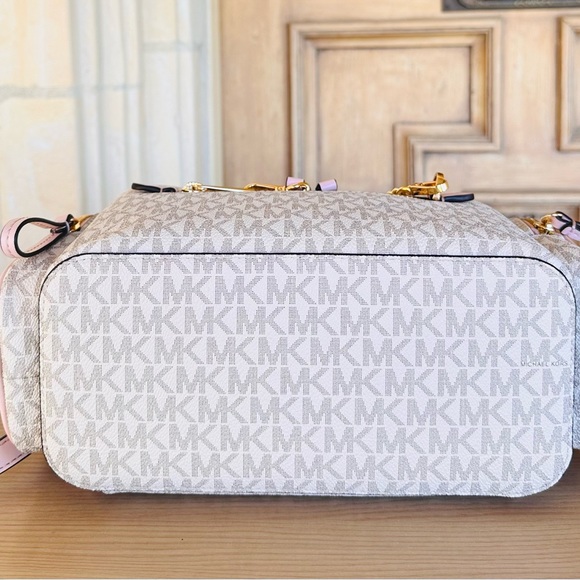 NWT - Picture 4 of 13